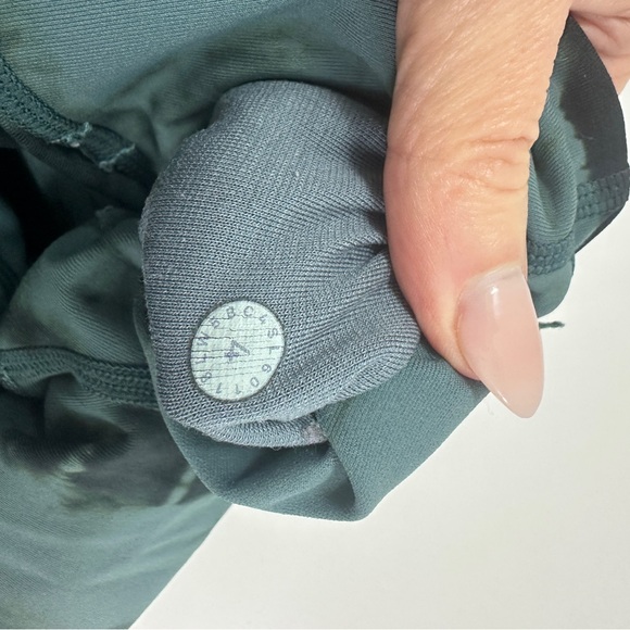 Lululemon Wunder Under High-Rise Tight in the Shibori Mystic Green Evergreen 4 - Picture 5 of 5